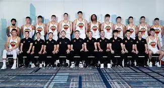 紧张激烈的比赛,cba赛场掀起热潮了