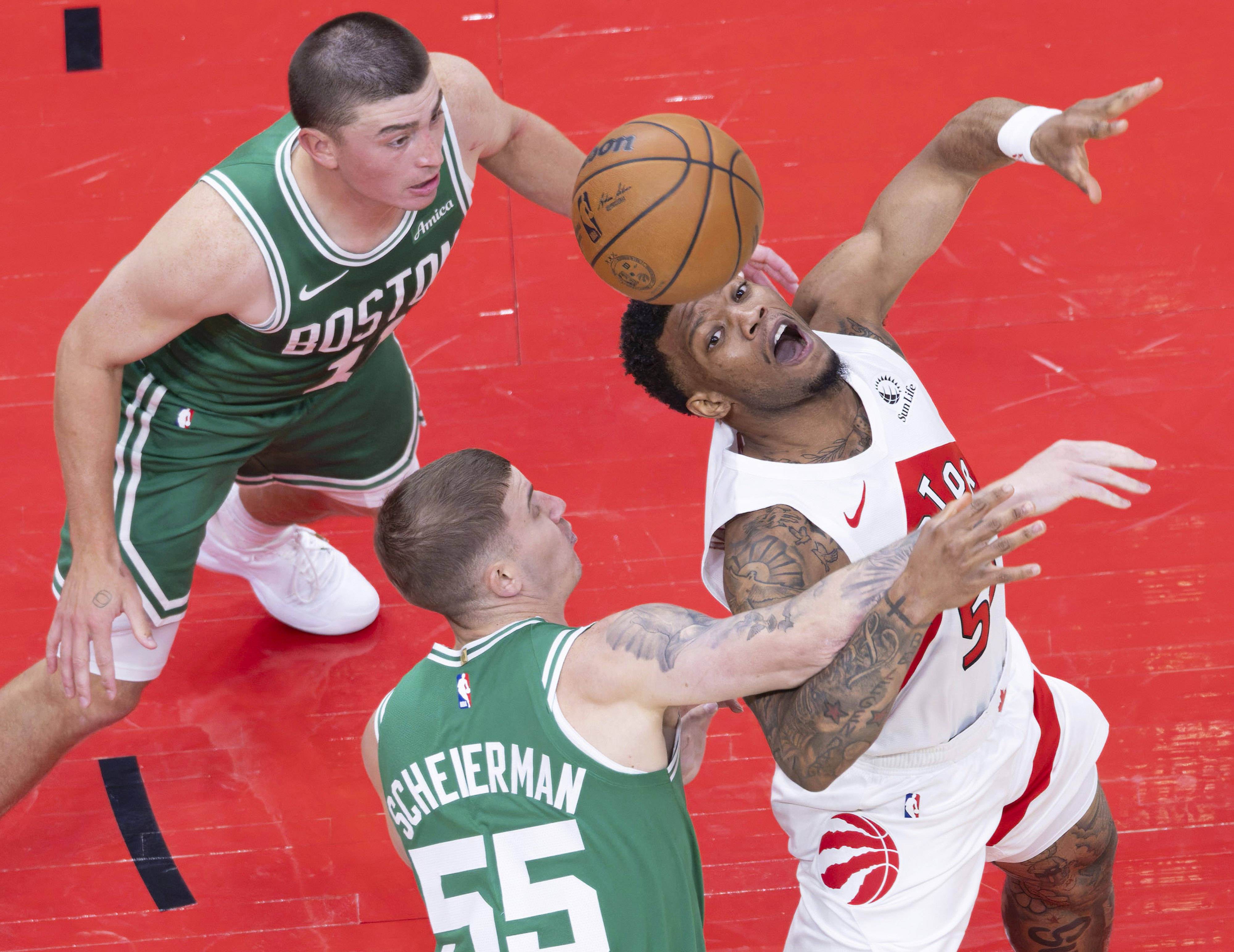 博彩-少年腹肌抗击打文